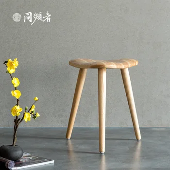 1-78 Прост дизайн на домакински стол от масивно дърво, столче за грим от пепел, столче за смяна на обувки, гиперболоид