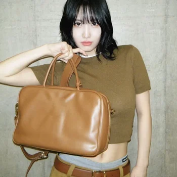 Дамски Новата есенно-зимна квадратна чанта в стил ретро с голям капацитет, кафява преносим чанта-възглавница
