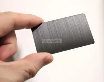 Дебелина 0,45 мм Малка черна метална етикет от неръждаема стомана, с двустранен четка за лазерно гравиране, визитни картички
