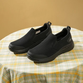 Мъжки обувки Skechers, ежедневни обувки без шнур GO WALKk, мека, удобна и дишаща