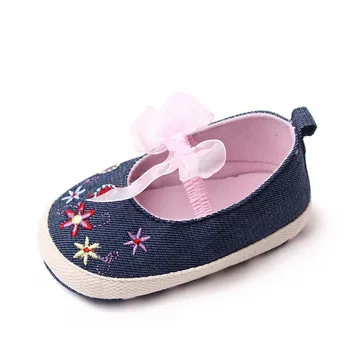 Обувки За новородените момичета на не-хлъзгава подметка с цветна бродерия и лък, пролетно-летни обувки за първите ходунков за деца