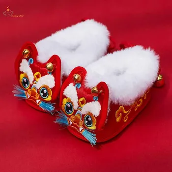 Обувки за новороденото; Детски обувки на китайската Нова година; Детски обувки за ходене; топъл зимен подарък на детето си за една година;