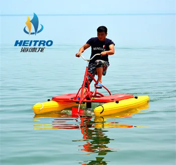 Продава се на воден мотор с нов дизайн 2020 година, плаващ водно колело / лодка педальная 1