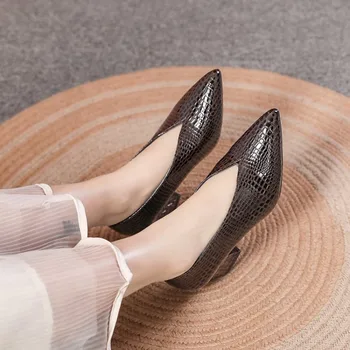 Фини дамски обувки от лачена кожа С Остър V-образно деколте На висок ток, Пролетни Универсални тънки обувки в стил ретро, Zapatos De Mujer, Черен 1