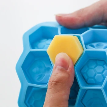 16 Клетки 3D Форма за сапун във формата на пчелните cot Силиконови форми за пчелните кошери за домашна торта с Мус от Желе Бонбони на Едро 2